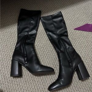 Princess Polly square toe black boots
